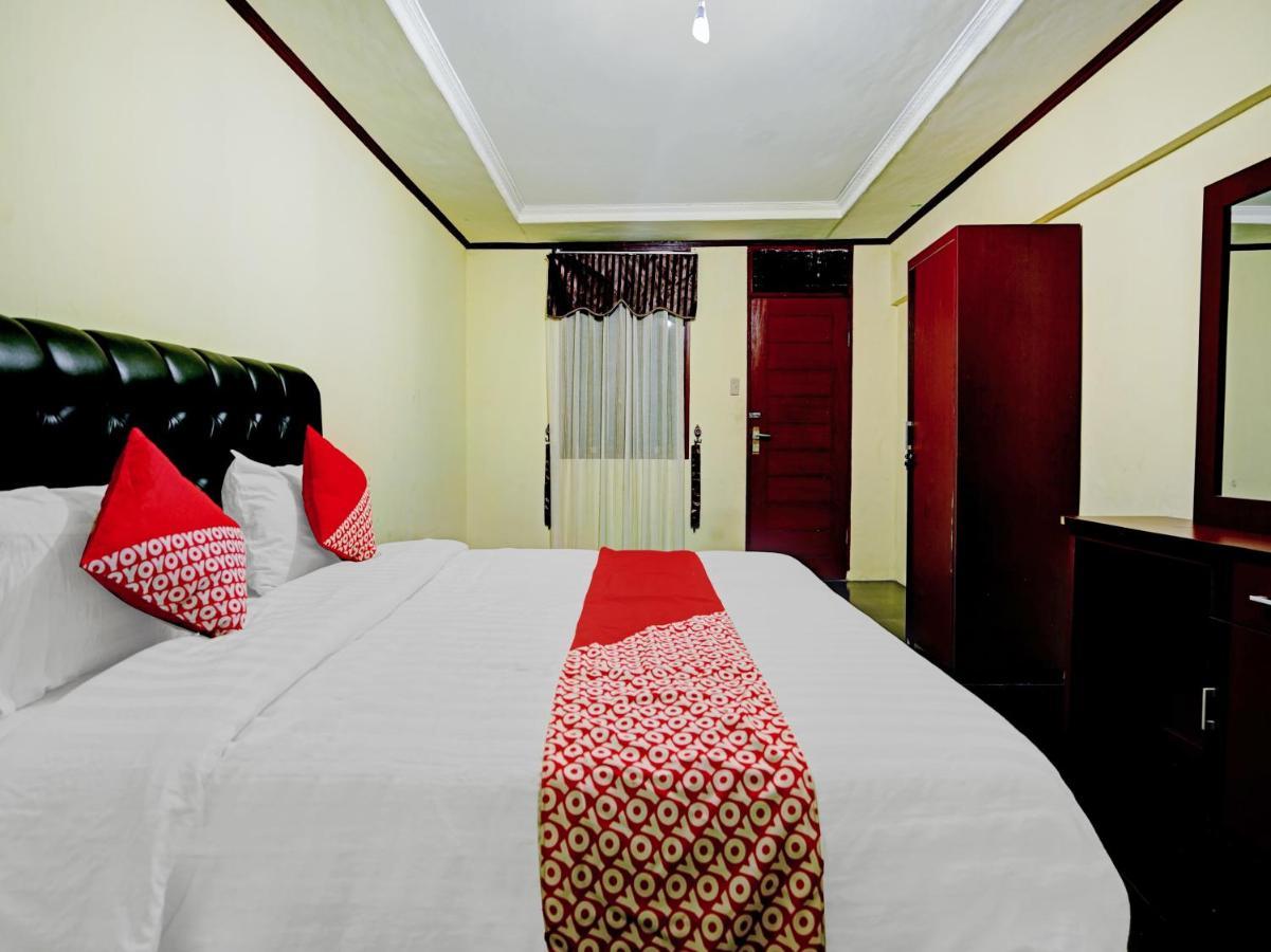 Oyo 90331 Hotel Toba Shanda 빠라빳 외부 사진