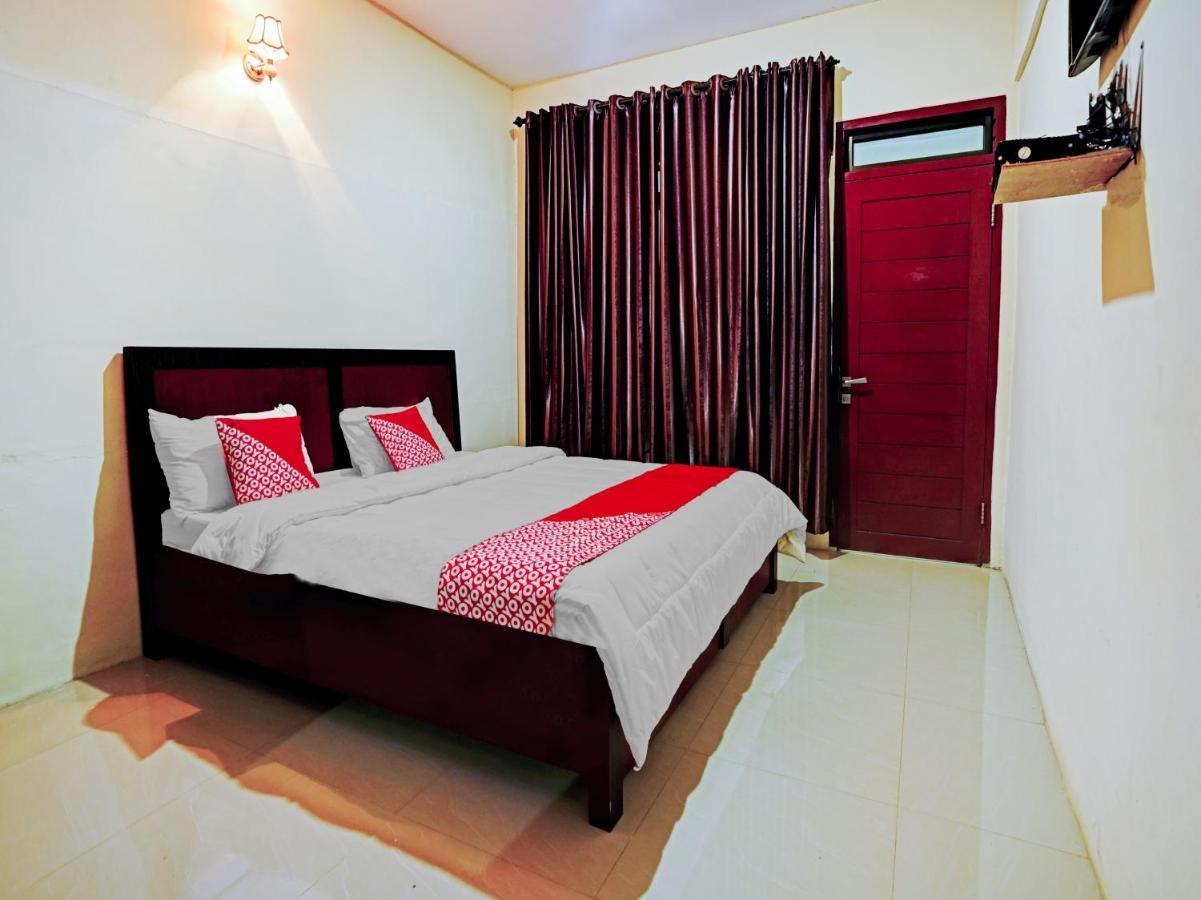 Oyo 90331 Hotel Toba Shanda 빠라빳 외부 사진