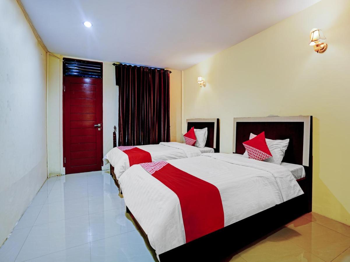 Oyo 90331 Hotel Toba Shanda 빠라빳 외부 사진