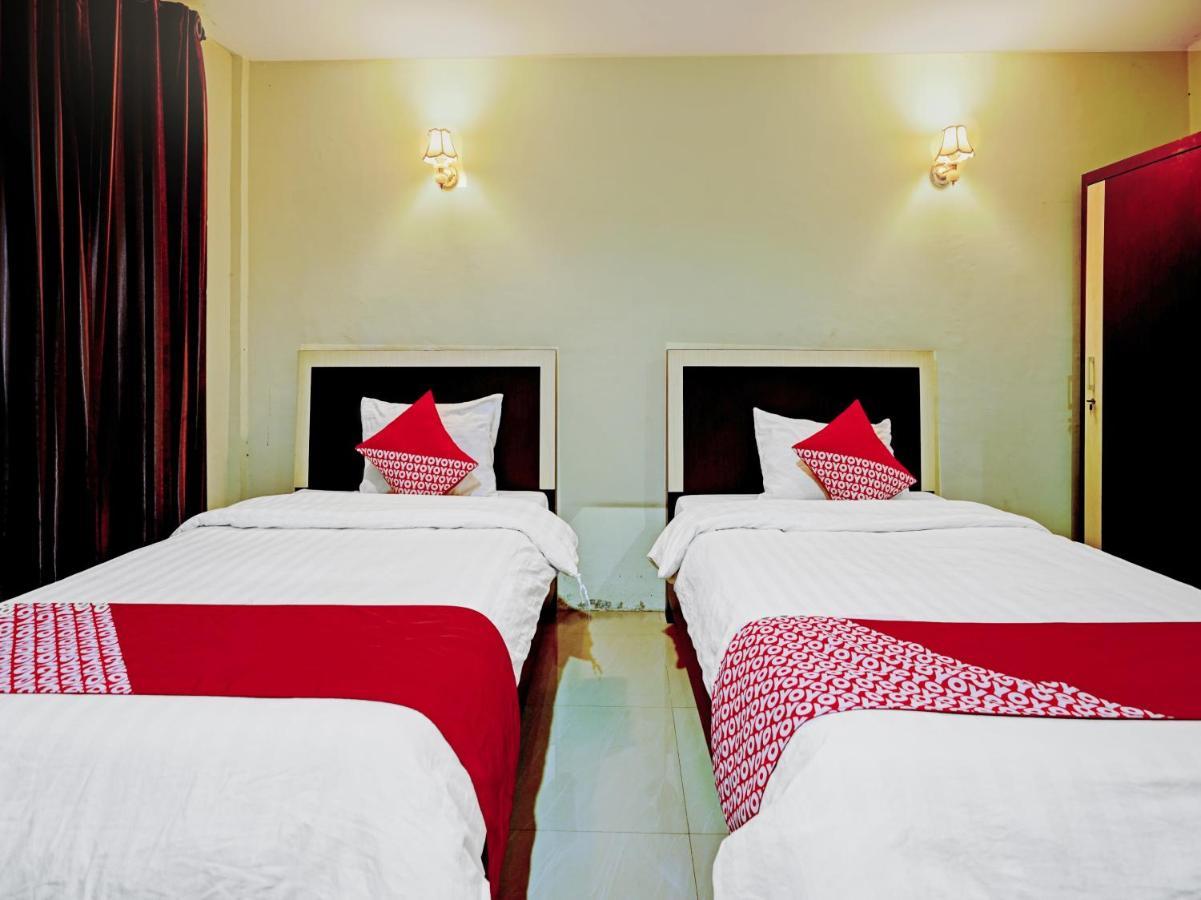 Oyo 90331 Hotel Toba Shanda 빠라빳 외부 사진