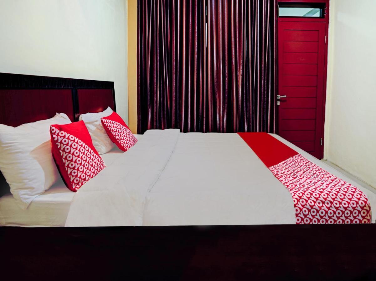 Oyo 90331 Hotel Toba Shanda 빠라빳 외부 사진