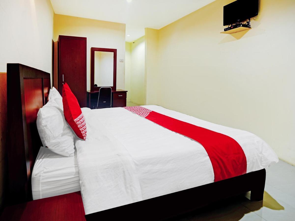Oyo 90331 Hotel Toba Shanda 빠라빳 외부 사진
