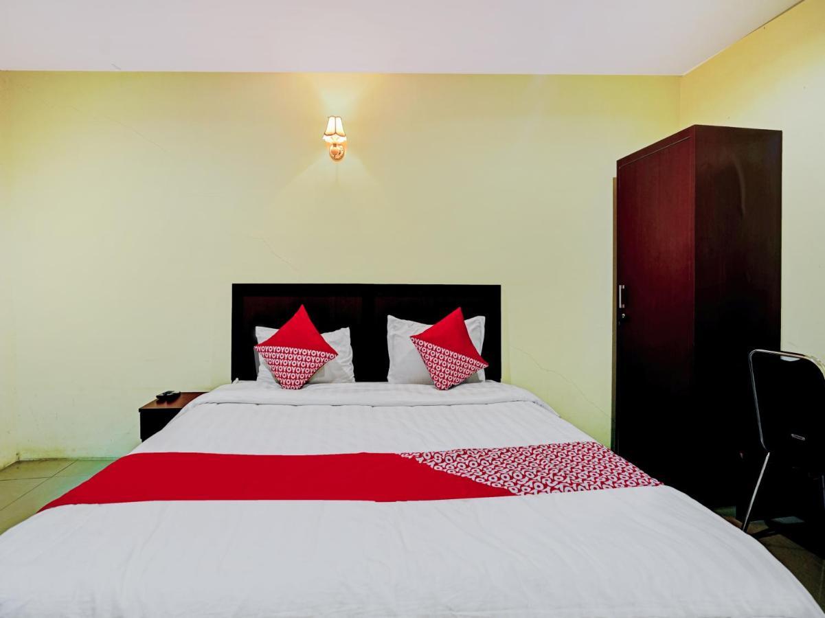 Oyo 90331 Hotel Toba Shanda 빠라빳 외부 사진