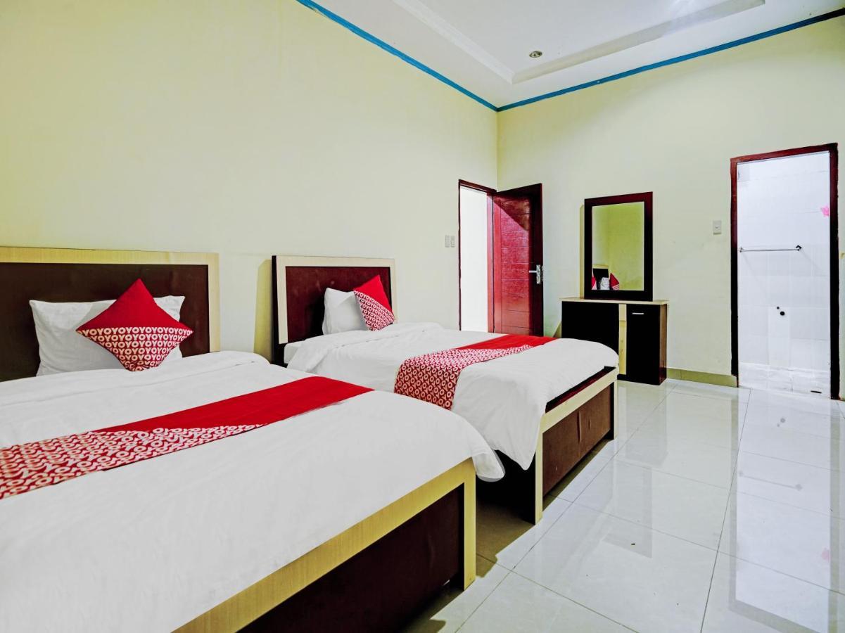 Oyo 90331 Hotel Toba Shanda 빠라빳 외부 사진