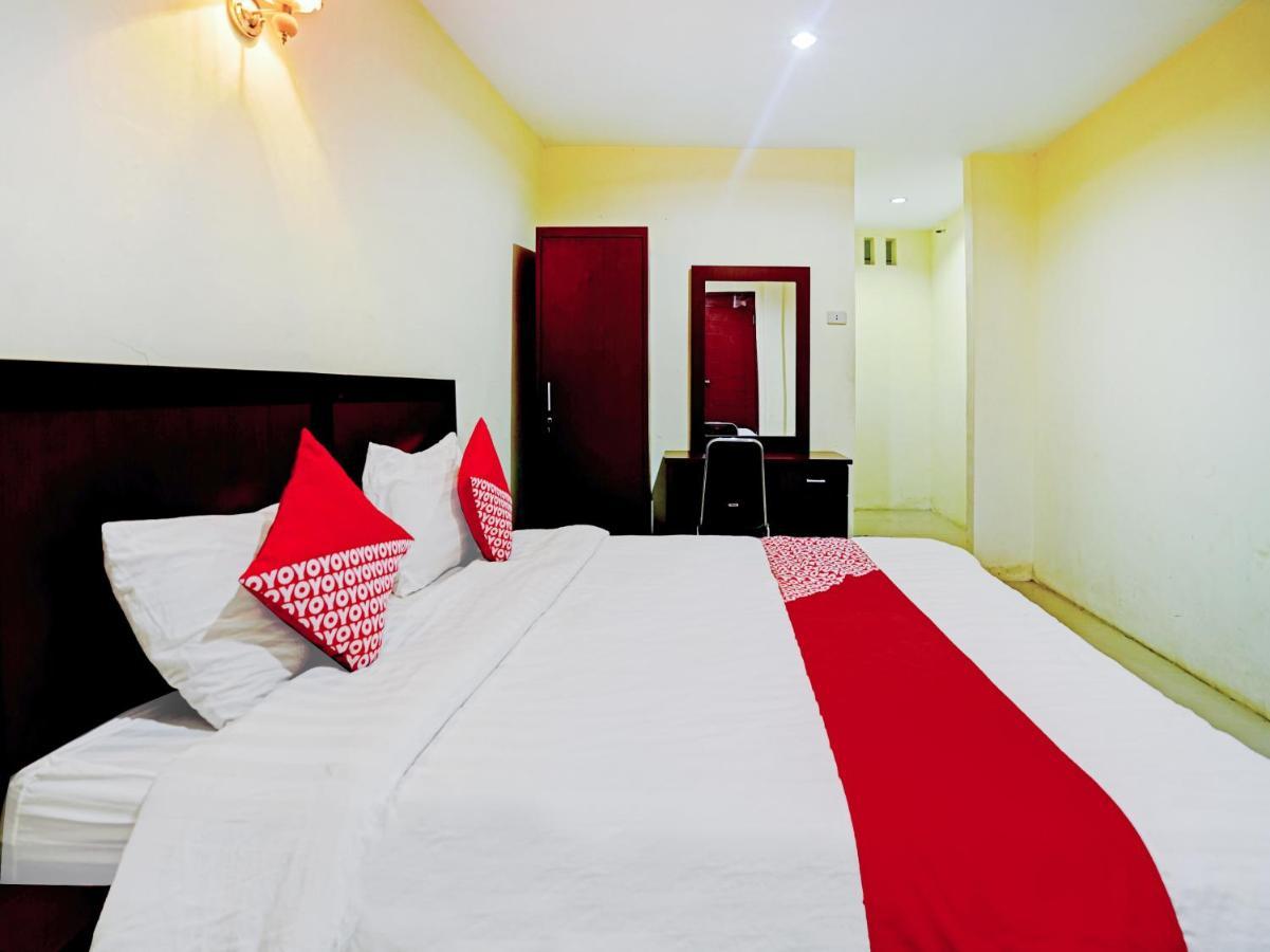 Oyo 90331 Hotel Toba Shanda 빠라빳 외부 사진