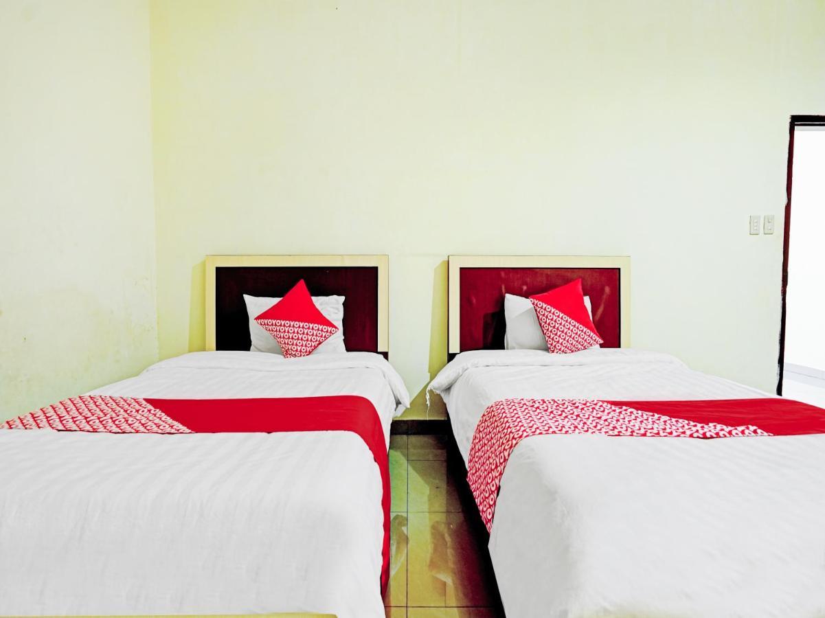 Oyo 90331 Hotel Toba Shanda 빠라빳 외부 사진