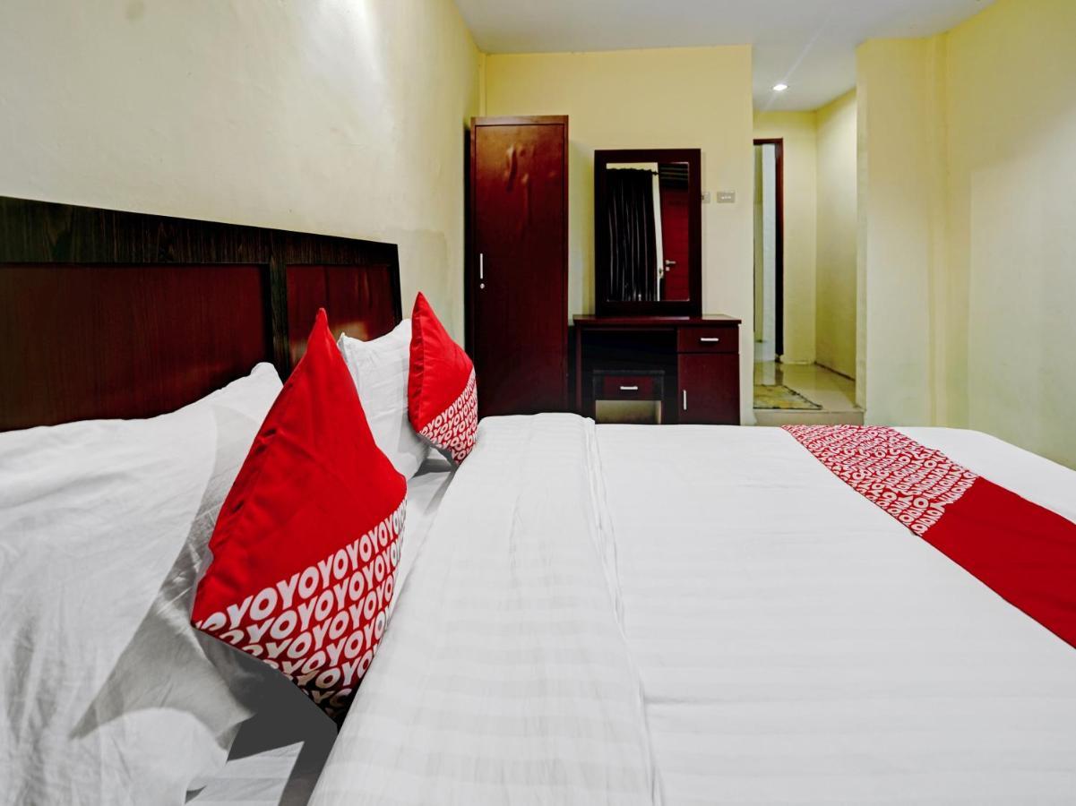 Oyo 90331 Hotel Toba Shanda 빠라빳 외부 사진
