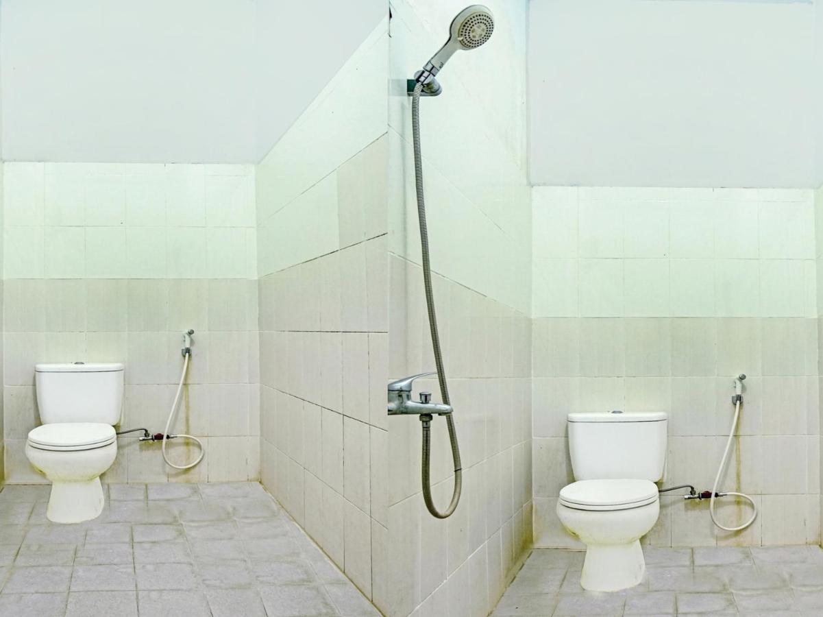 Oyo 90331 Hotel Toba Shanda 빠라빳 외부 사진