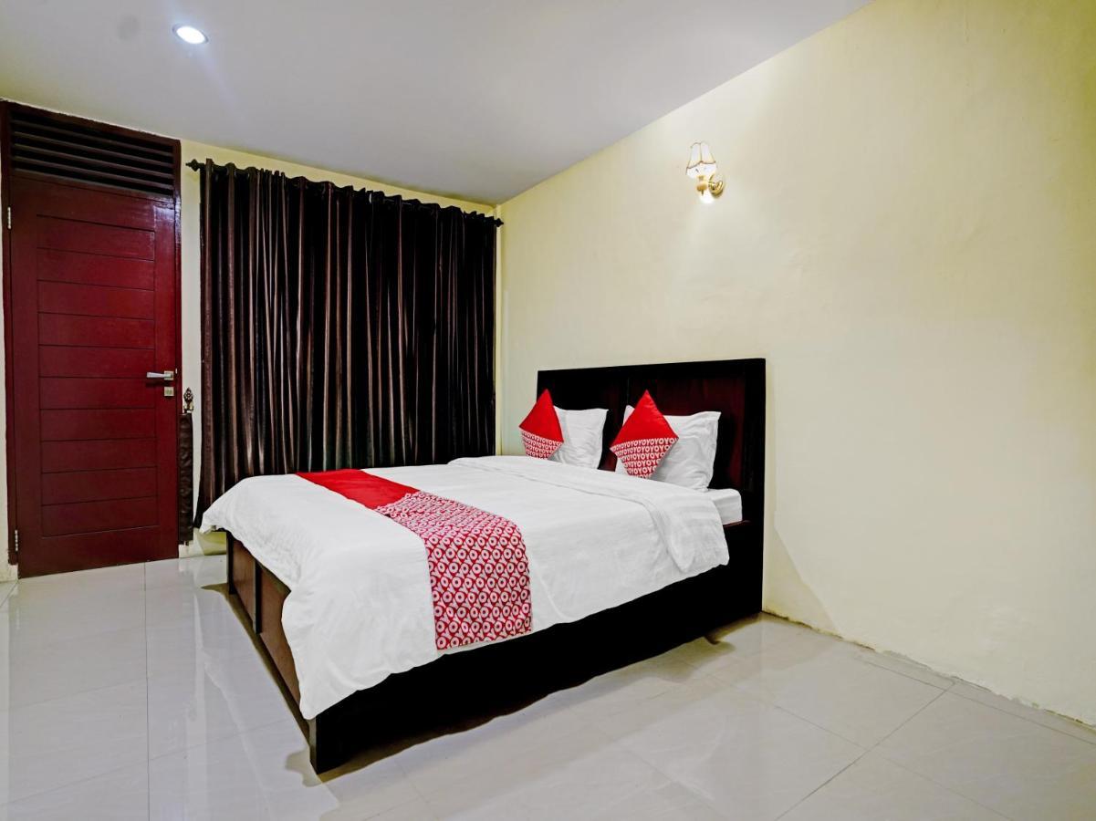 Oyo 90331 Hotel Toba Shanda 빠라빳 외부 사진